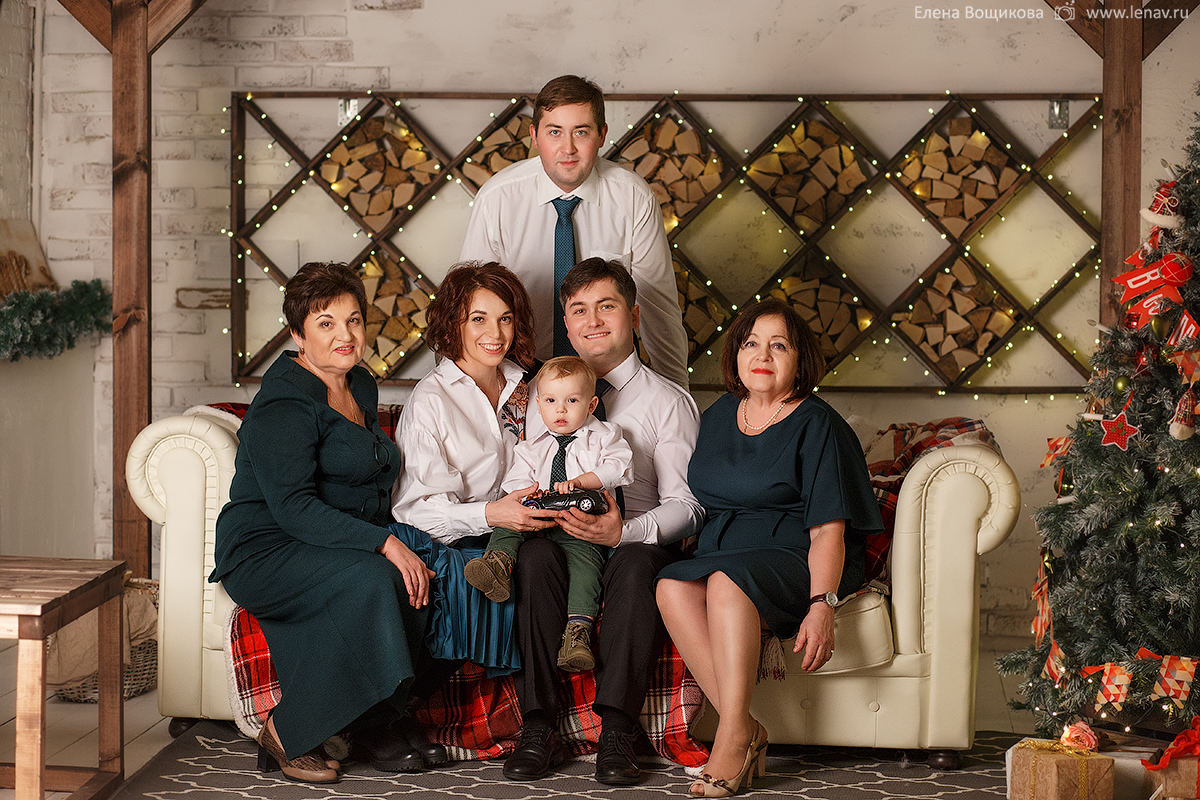 семейная фотосессия новогодняя в фотостудии нижний новгород