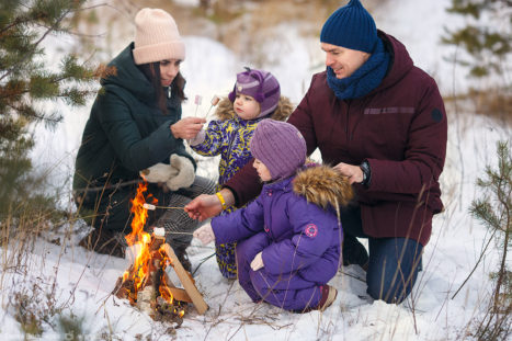 зимняя фотосессия на природе для семьи в нижнем новгороде